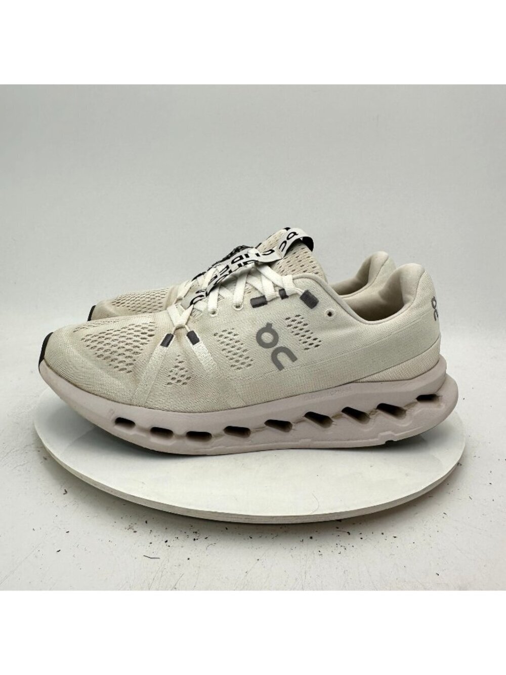On Cloudsurfer Swiss Engineering Women Size 10 3WD10440664 White Frost Shoes